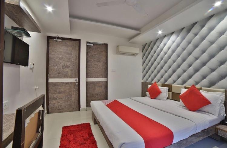 Hotel Green Apple กันตินาการ์ ภายนอก รูปภาพ