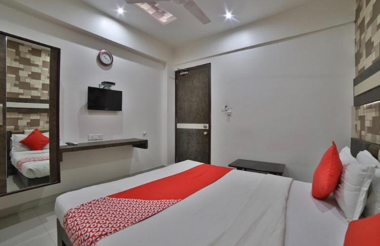Hotel Green Apple กันตินาการ์ ภายนอก รูปภาพ